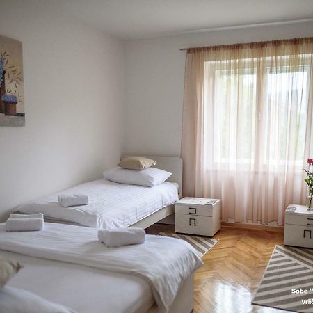 Apartment/Room "Dalmacija" SINJ Buitenkant foto