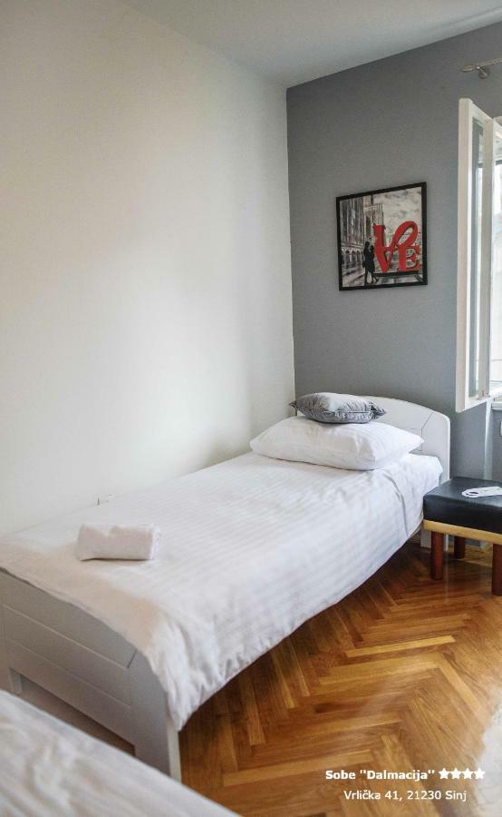 Apartment/Room "Dalmacija" SINJ Buitenkant foto