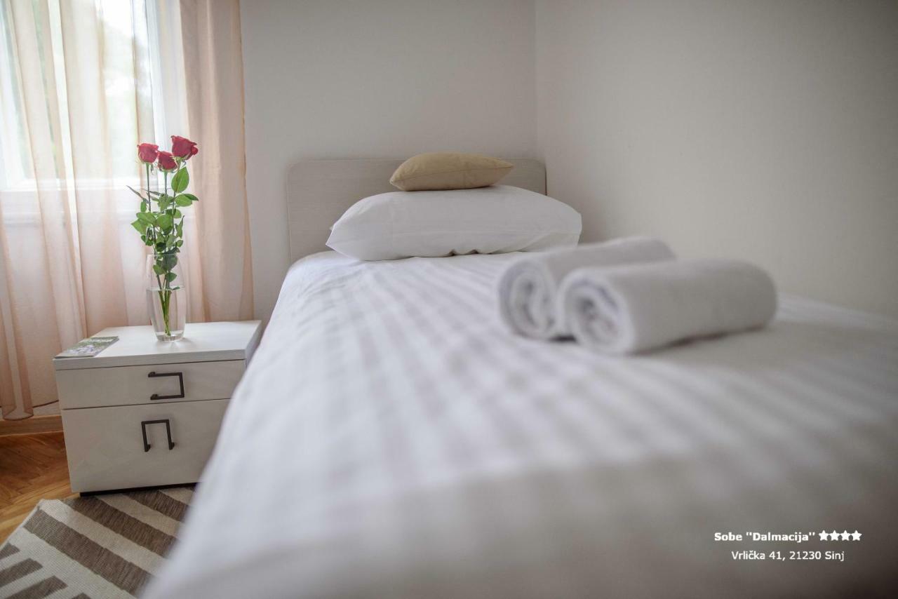Apartment/Room "Dalmacija" SINJ Buitenkant foto