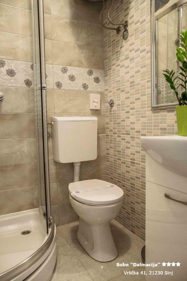 Apartment/Room "Dalmacija" SINJ Buitenkant foto