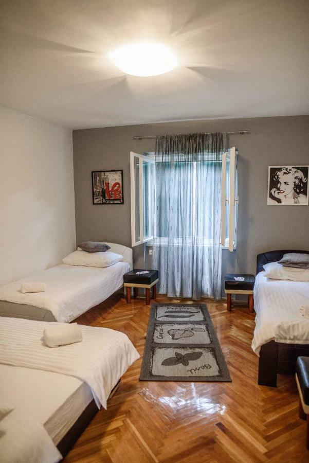 Apartment/Room "Dalmacija" SINJ Buitenkant foto